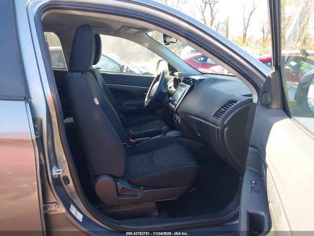 2024 MITSUBISHI OUTLANDER SPORT JA4ARUAU8RU019110 Photo 4