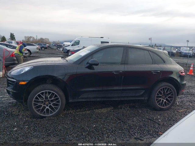 Porsche Macan Sport Edition 2018 WP1AA2A57JLB21520 Image 15