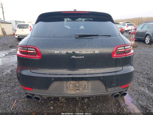 Porsche Macan Sport Edition 2018 WP1AA2A57JLB21520 Image 17