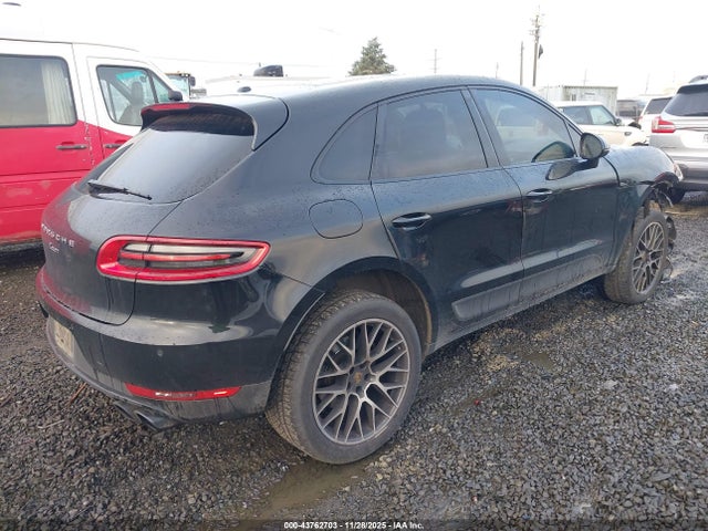 2018 PORSCHE MACAN WP1AA2A57JLB21520 Photo 3