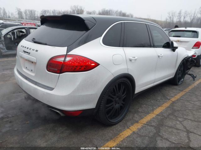 2013 PORSCHE CAYENNE WP1AB2A28DLA83268 Photo 3