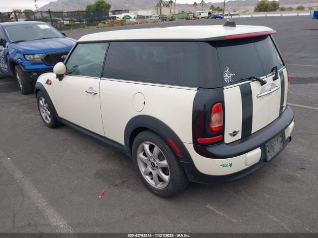 2009 MINI COOPER CLUBMAN WMWML33529TX35122 Photo 2