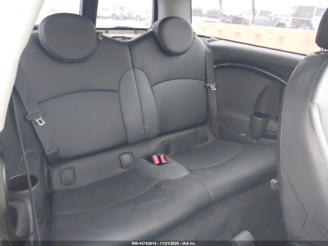 2009 MINI COOPER CLUBMAN WMWML33529TX35122 Photo 7
