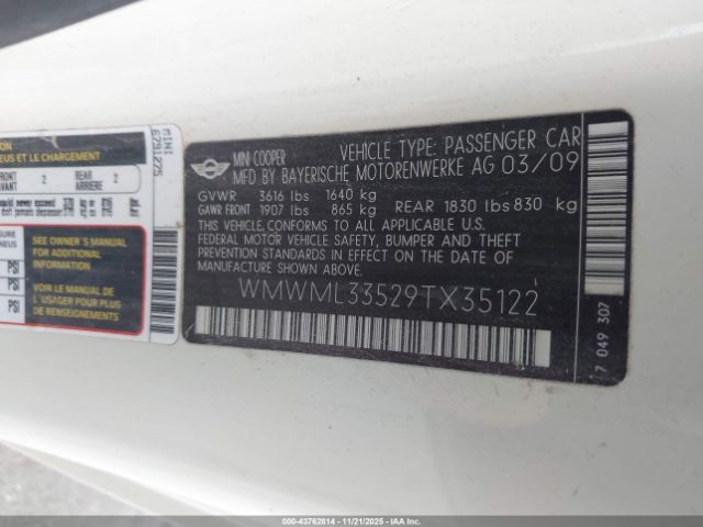 2009 MINI COOPER CLUBMAN WMWML33529TX35122 Photo 8