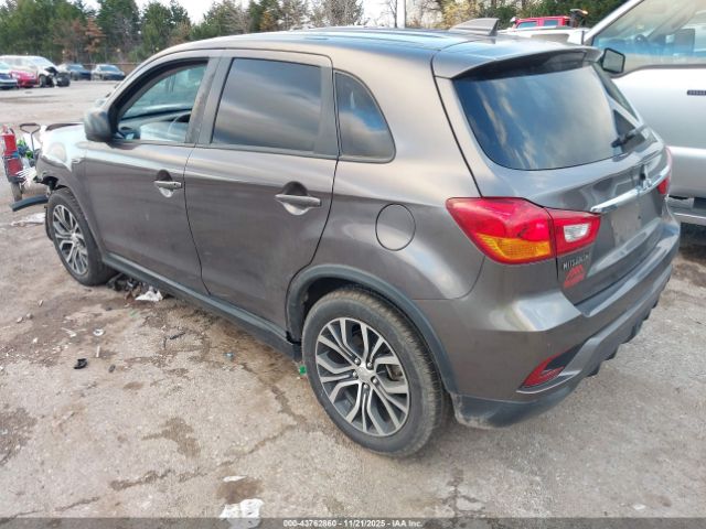 2018 MITSUBISHI OUTLANDER SPORT JA4AP3AU0JZ019996 Photo 2