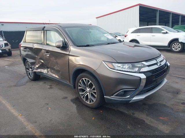 2016 MITSUBISHI OUTLANDER JA4AD3A34GZ048779 Photo 0