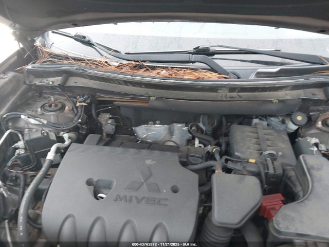 2016 MITSUBISHI OUTLANDER JA4AD3A34GZ048779 Photo 9