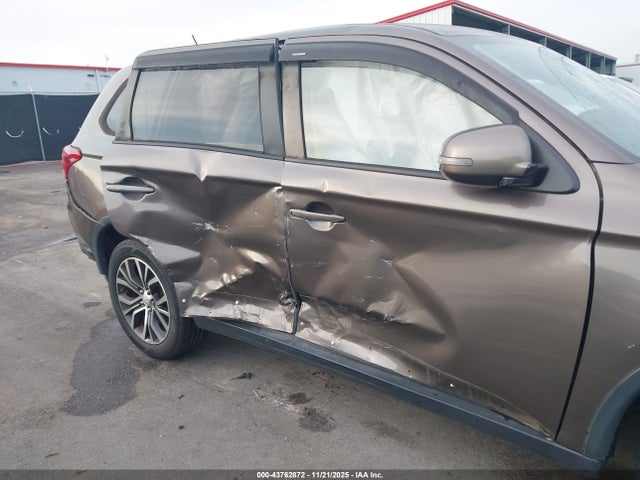 2016 MITSUBISHI OUTLANDER JA4AD3A34GZ048779 Photo 5