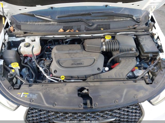 2025 CHRYSLER PACIFICA 2C4RC1BG8SR578824 Photo 9