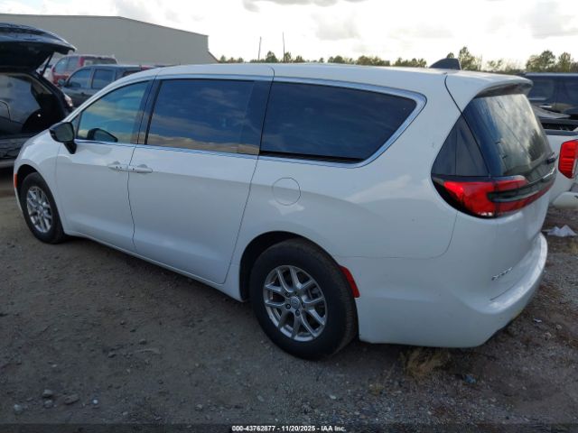 2025 CHRYSLER PACIFICA 2C4RC1BG8SR578824 Photo 2