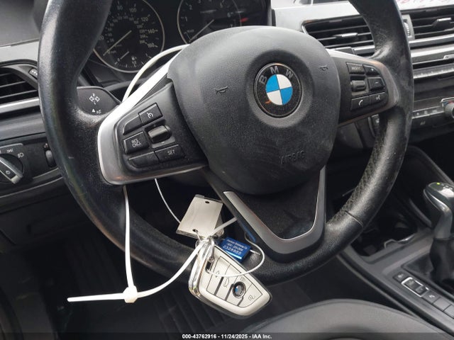 2017 BMW X1 WBXHU7C35H5H35339 Photo 10