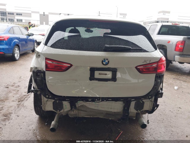 2017 BMW X1 WBXHU7C35H5H35339 Photo 5