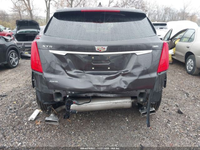 2017 CADILLAC XT5 1GYKNERS8HZ140634 Photo 5