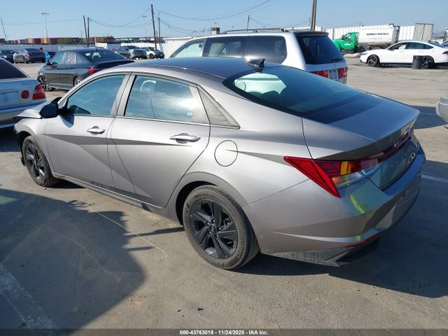 2023 HYUNDAI ELANTRA HYBRID KMHLM4AJ1PU070153 Photo 2