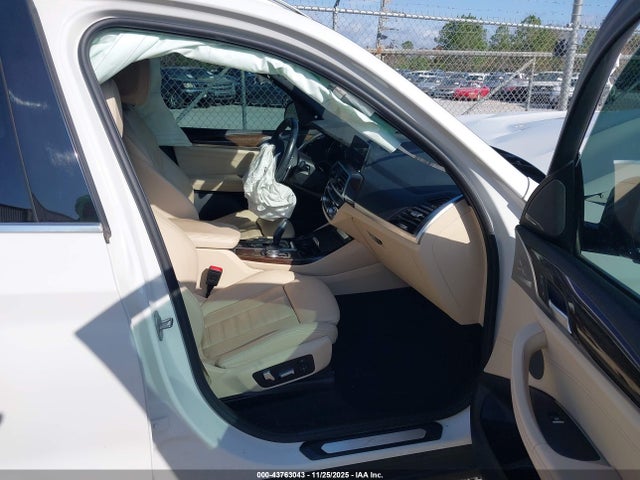 2019 BMW X3 5UXTR7C52KLE88695 Photo 4