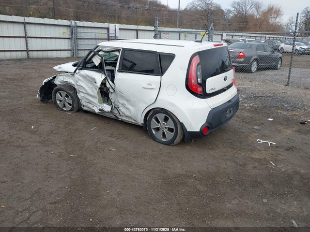 KNDJN2A27G7312710 KIA Soul