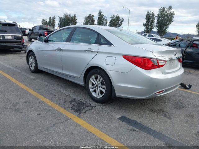 2013 HYUNDAI SONATA 5NPEB4AC8DH805740 Photo 2