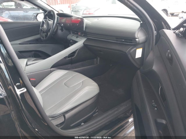 KMHLN4DJ5RU104011 Hyundai Elantra Hybrid Limited