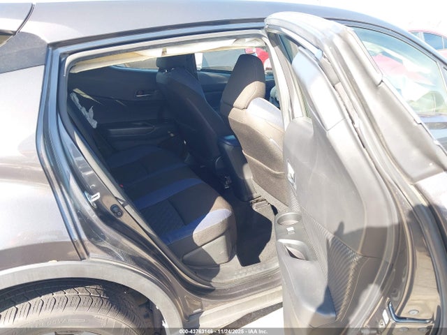 JTNKHMBX5L1075564 Toyota C-HR XLE