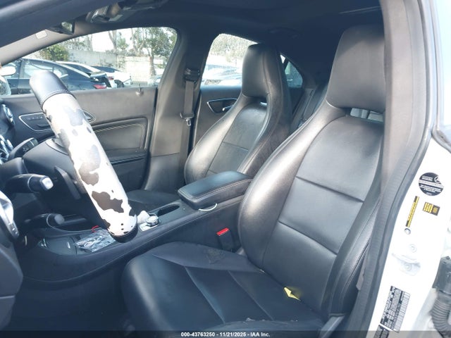 Продаж на аукціоні авто 2015 Mercedes-benz Cla 250, vin: WDDSJ4EB3FN181703, номер лоту: 43763250