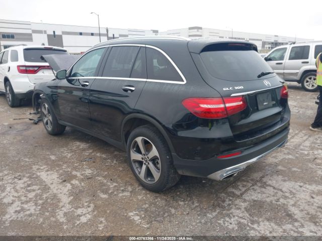 2019 MERCEDES-BENZ GLC 300 WDC0G4JBXKV118110 Photo 2