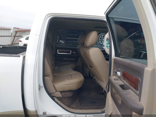 43763403 :رقم المزاد ، 3D73Y4CLXBG506328 vin ، 2011 Ram Ram 3500 Laramie مزاد بيع