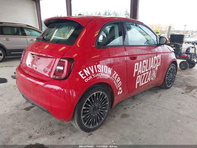 2024 FIAT 500E ZFAFFAA40RX203420 Photo 3