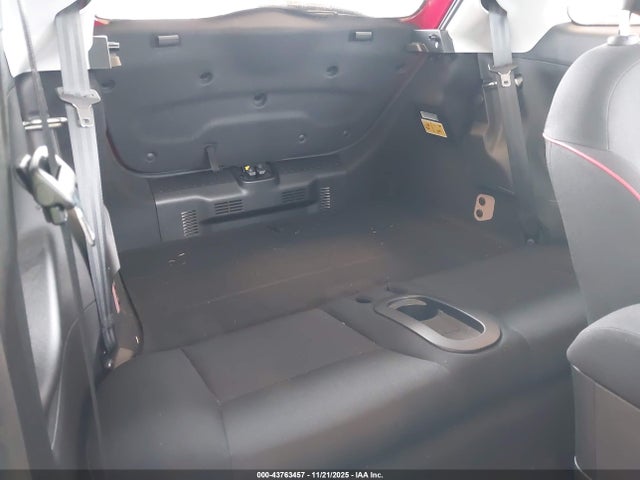 2024 FIAT 500E ZFAFFAA40RX203420 Photo 7