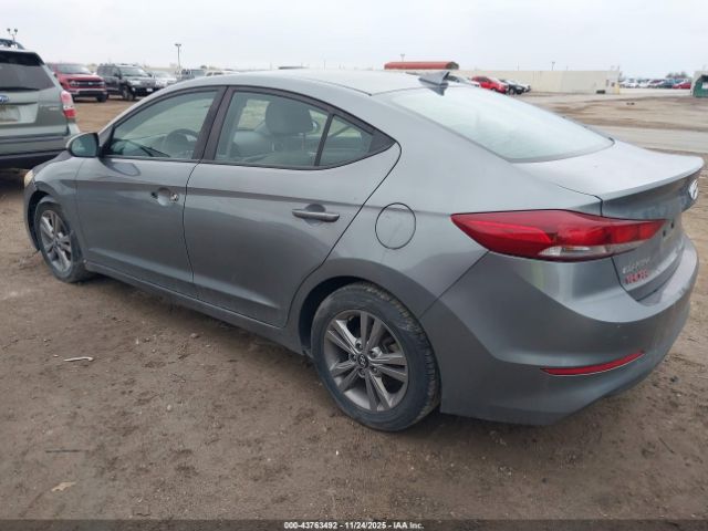 2018 HYUNDAI ELANTRA KMHD84LF8JU607982 Photo 2