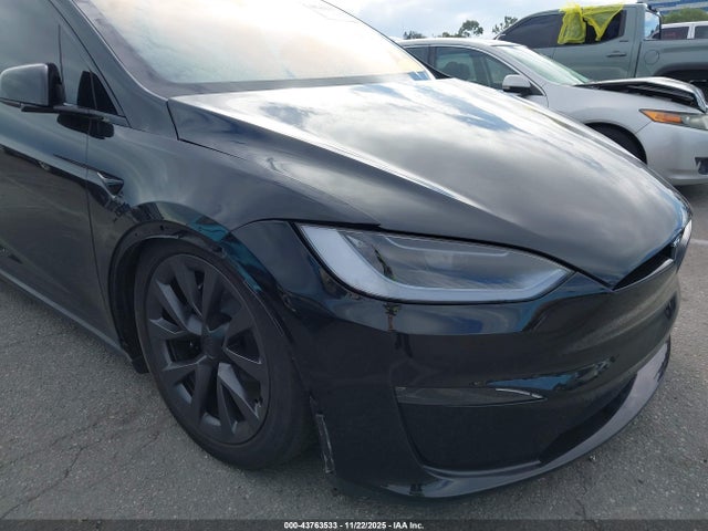 2024 TESLA MODEL X 7SAXCBE59RF455887 Photo 5