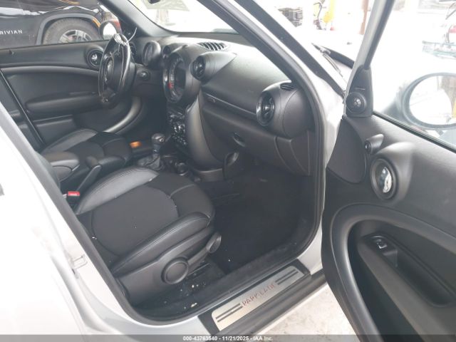 2016 MINI COUNTRYMAN WMWZC5C54GWU04569 Photo 4