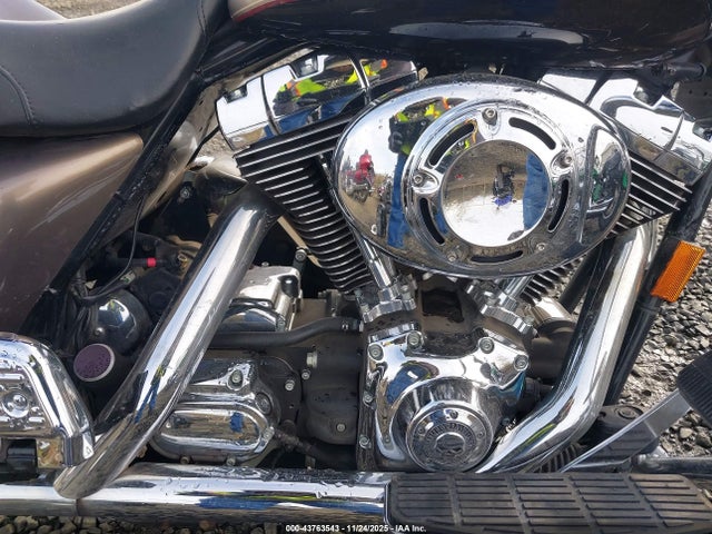 2005 HARLEY-DAVIDSON FLHRCI 1HD1FRW155Y630823 Photo 7