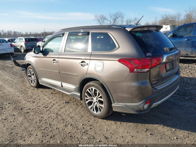 2016 MITSUBISHI OUTLANDER JA4AZ3A39GZ000793 Photo 2