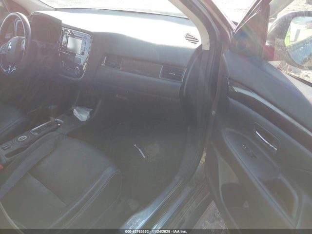 2016 MITSUBISHI OUTLANDER JA4AZ3A39GZ000793 Photo 4
