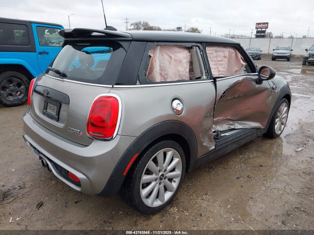 2017 MINI HARDTOP WMWXP7C35H3B94415 Photo 3