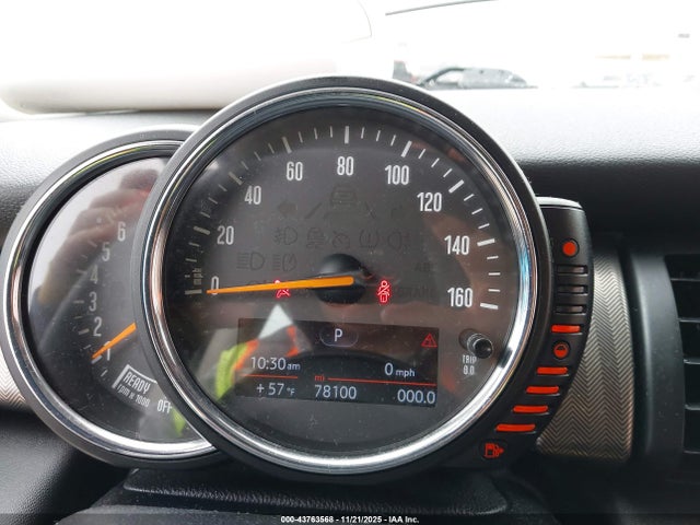 2017 MINI HARDTOP WMWXP7C35H3B94415 Photo 6
