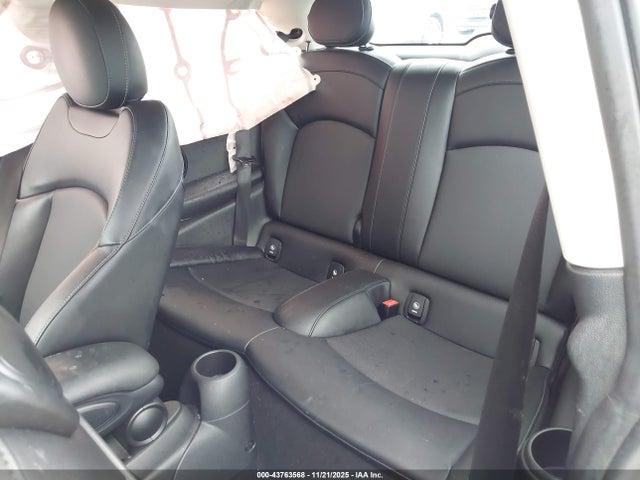 2017 MINI HARDTOP WMWXP7C35H3B94415 Photo 7
