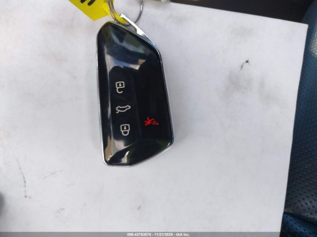 2023 VOLKSWAGEN GOLF R WVWFB7CD0PW138608 Photo 10