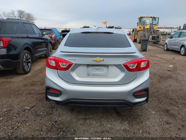 Продаж на аукціоні авто 2017 Chevrolet Cruze Lt Auto, vin: 1G1BE5SM9H7226640, номер лоту: 43763604