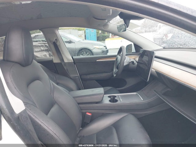 2023 TESLA MODEL Y 7SAYGDEE9PA099939 Photo 4