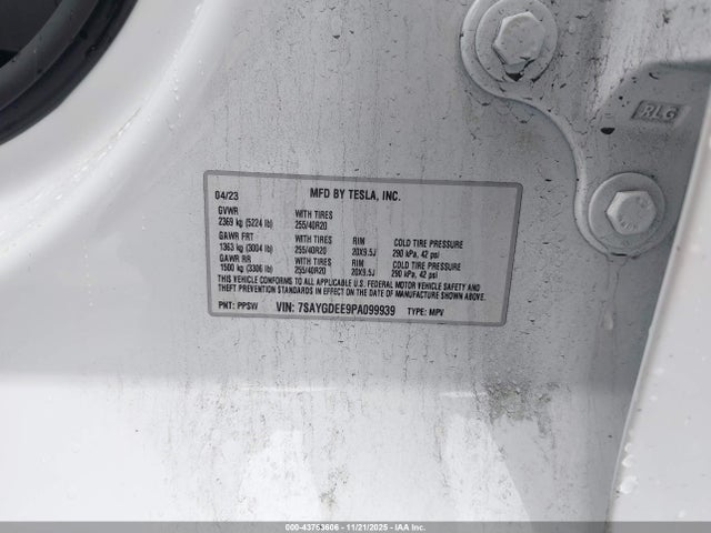 2023 TESLA MODEL Y 7SAYGDEE9PA099939 Photo 8