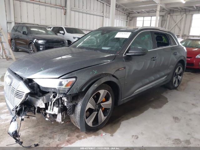 2019 AUDI E-TRON WA1VAAGE8KB006365 Photo 1