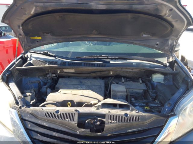 2014 TOYOTA SIENNA 5TDKK3DC2ES524425 Photo 9