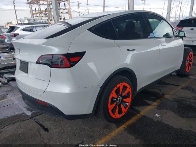 2023 TESLA MODEL Y 7SAYGDEE4PA129168 Photo 3