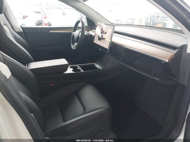 2023 TESLA MODEL Y 7SAYGDEE4PA129168 Photo 4