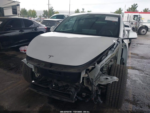 2023 TESLA MODEL Y 7SAYGDEE4PA129168 Photo 5