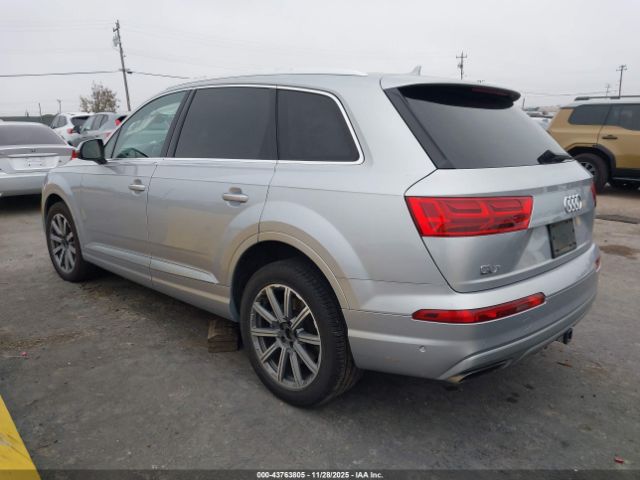 2019 AUDI Q7 WA1LAAF75KD005155 Photo 2