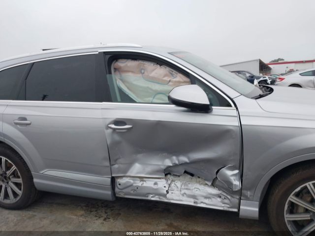 2019 AUDI Q7 WA1LAAF75KD005155 Photo 5