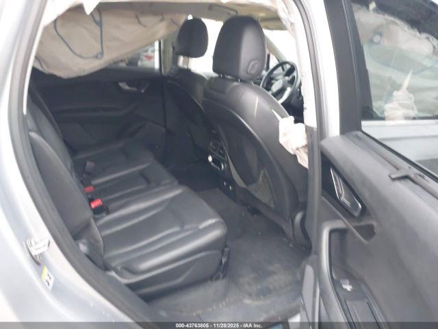 2019 AUDI Q7 WA1LAAF75KD005155 Photo 7