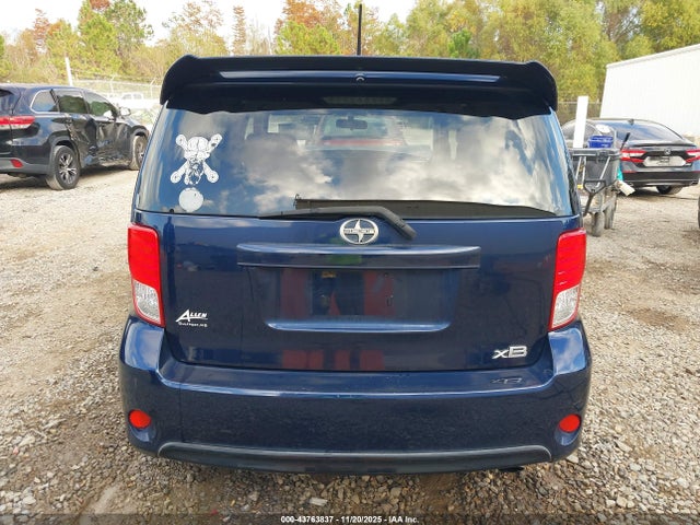 Scion XB 2014 JTLZE4FE1EJ065996 Image 32